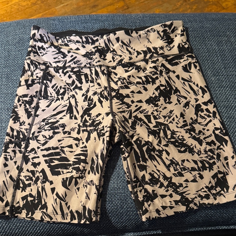 Calvin Klein Black and Cream Patterned Garment